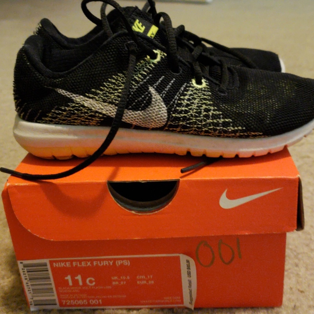 Nike Flex Fury size 11C